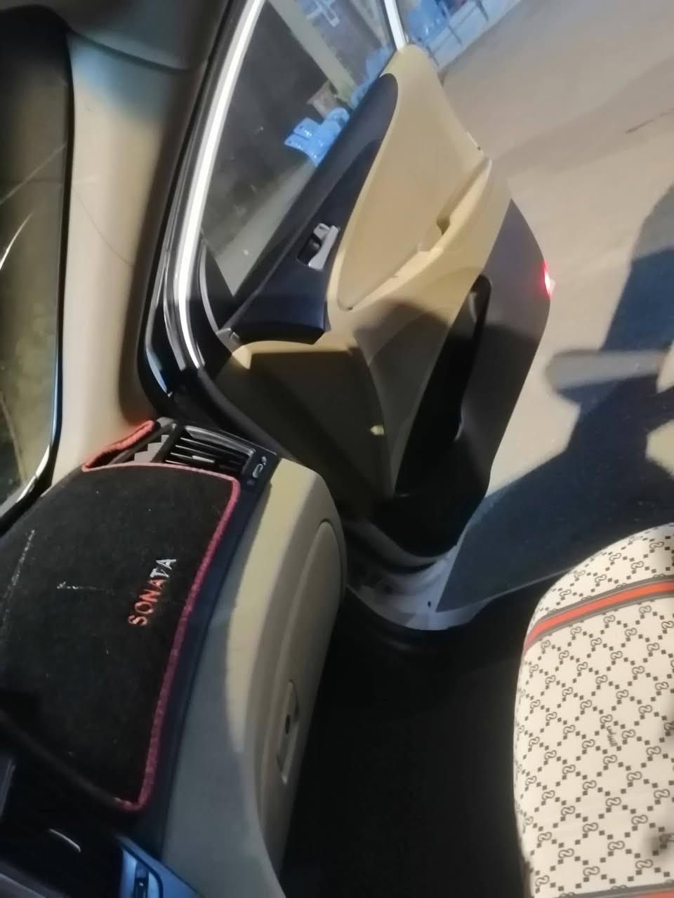 بيه قطعه صبغ فقط الباب
رقم أربيل بسم كردي
عليه غرامات ٧٠٠ ألف دينار
السعر ٩٣ وبيه مجال
علما الغرامات تقطع من السعر
***********
التواصل فقط واتساب
النجف الاشرف
