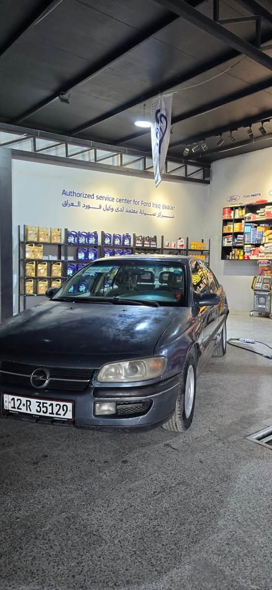 أوبل أوميغا
المحرك: 2.0L 16V (محرك جديد بالكامل)  
 الكير: جديد وجاهز من كلشي
 الطخم : جديد بالكامل الكاردن والشايلات كلهم مبدلين
 الحالة العامة: السيارة بلاد ومتعوب عليها، شغل وتوكل على الله ما تحتاج أي مصاريف أساسية.
 الرقم:نينوى هزه جديده وسنويه وشرط التحويل
السعر 55 ورقة 
*********** 
***********
