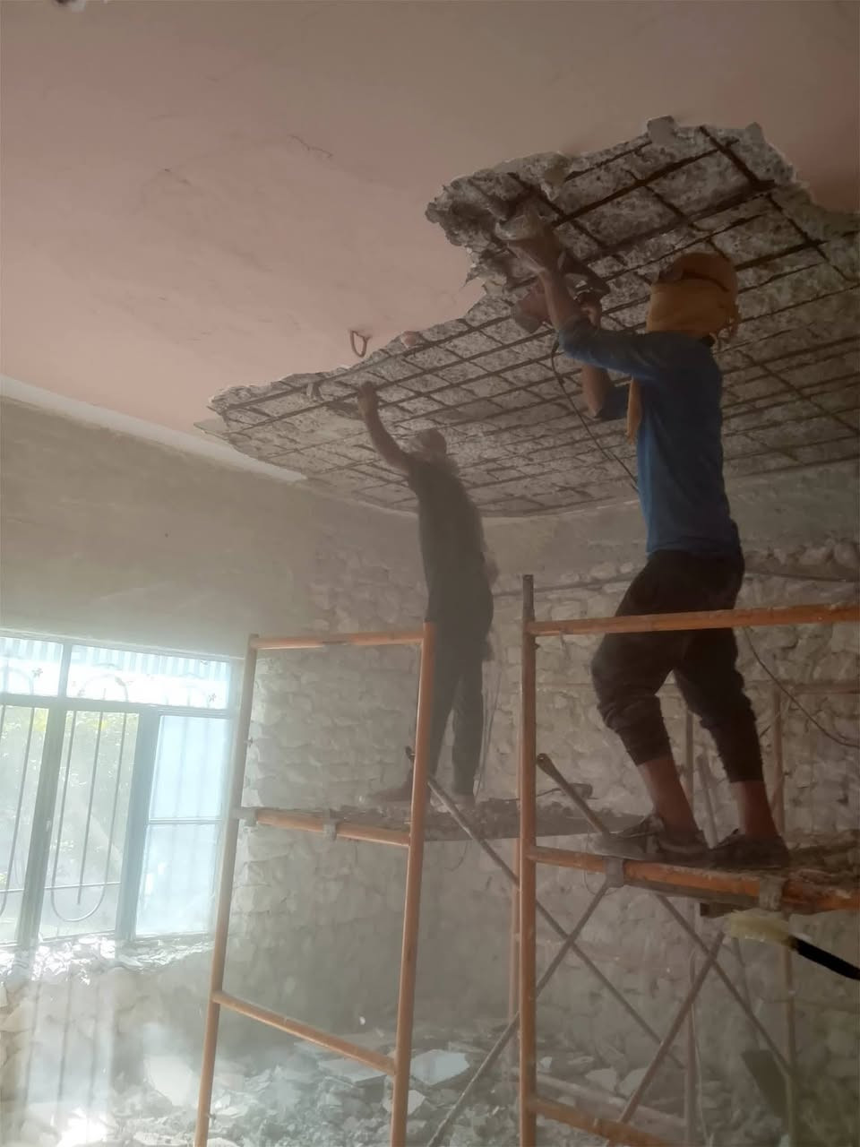 السلام عليكم ورحمة الله
كادر عمل جاهز /تفليش /تكشيط/تنظيف بيوت /دفن نهري/زرع حدائق/تصعيد /نقل اثاث /حفر براري ماي /ما عليك بس تتصل على الرقم معداتنه جاهزه 
الهاتف /***********
