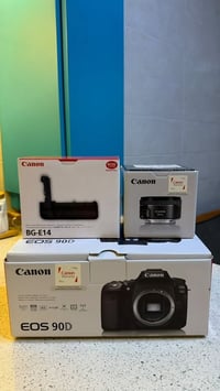 كانون EOS 90d  عدسة الكت 18-135  عدسة 50mm 1.8  بطارية اضافية + باتري ...