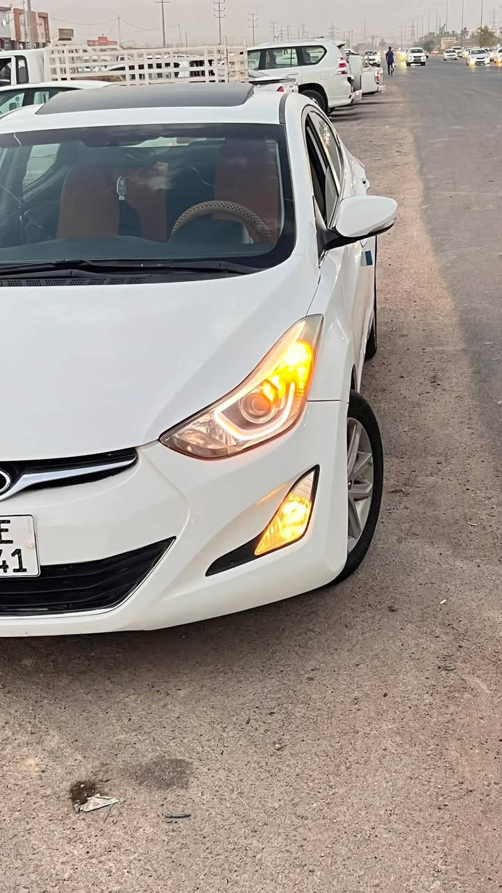 النترا ٢٠١٥ خليجي بغداد دولي بيها رش قبغ بدون ضربه جنطه وشويه بخشم البونيد مال تشليع سونار واضح محرك ١٨٠٠ وكير  وتبريد جاهزه 
فول مواصفات  بدون بصمه 
لد امامي شاشة كامره ويلكب فتحه وبعد بيها مواصفات مكاني الدجيل سعرها ١٠٨ بيها مجال بسيط ***********
