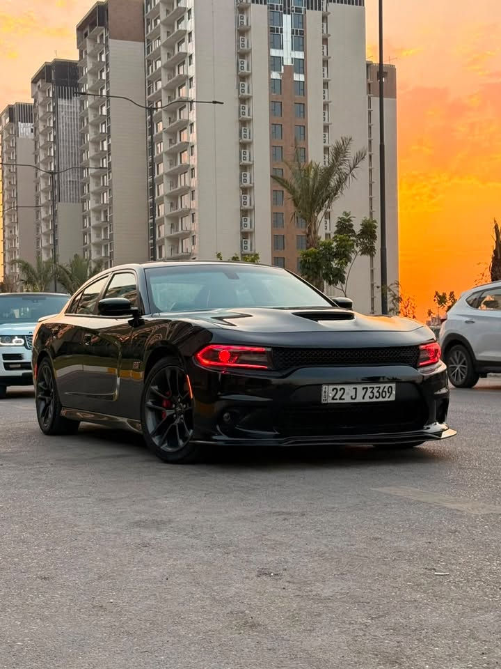 جارجر سكات باك اصل 2021
ماشيه 34 mi
محرك سكات باك 6.4 مكفول 
كير مكفول
رقم اربيل هزة جديدة
حادث بنيد سطحي من فوك  صبغ بنيد واكو ملاحظات بسيطه وسونار جديد موجود
المواصفات 1/1
فتحة (سلايت)
فجوج 6 بستم برمبو سعرهن 12 ورقه
داخل احمر بلاد
خزن ميموري
لايت LED
امكانيات التحكم بوضعيات المقود كهربائياً
كزوز بلادي (ستوك)
ويل قياس 20 انج
تشغيل عن بعد
مقاعد رياضيه كنتارا شامو وجلد احمر واسود
نظام خرائط 
تدفئة تبريد كشنات
تدفئة ستيرن
عنوان بغداد الدوره
السعر 218 وبيه مجال بسيط 
*********** 
ترهم مراوس Rt نظيف
السياره جديده بمعنى الكلمه
