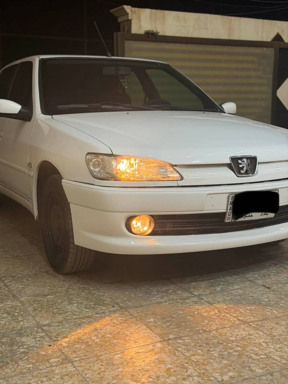 سلام عليكم 
للبيع بيجو 306
برده خلفيه بلاديه
موديل 2002 بلاديه بدون صبغ
مكينه جديده بيها 
تبريد تاير صدر كهربائيات جاهزه السياره
رقم بغداد تحويل مباشر
مكاني بغداد حي الجهاد 
سعرها 47 ورقه
***********
