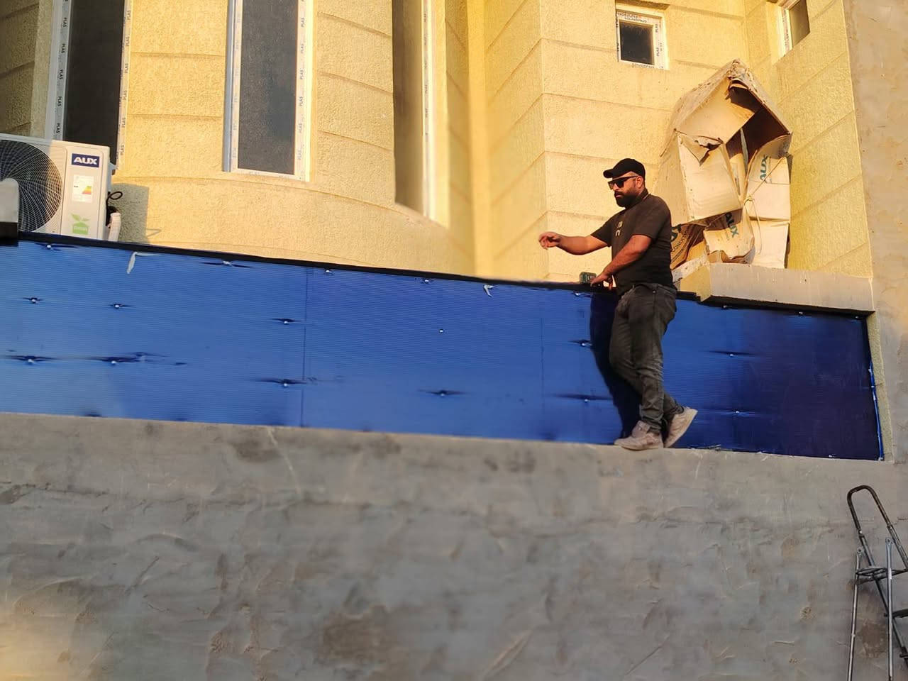 🔧✨ #معمل_حدادة_والمنيوم الأخوين ✨🔧
متخصصون في كافة أعمال الحدادة بأعلى جودة وأحدث التصاميم.

🔹 خدماتنا تشمل:

أبواب خارجية 🚪

أبواب داخليه 

شبابيك منزلية 🪟

محجرات عصرية 

أبواب القاصة 🔒
قمريات كي سبان 
🔸 المواصفات:

نقدم أحدث الموديلات 💎

أنواع الحديد حسب طلب الزبون 🛠️

سماكة الحديد: 1.5 ملم و 2 ملم

📍 العنوان: كوت قرب جسر السفحه 
📞 للتواصل:
***********

💬 واتساب متوفر

#جودة_تستحق_الاختيار 💪 #خبرة_تميزنا
