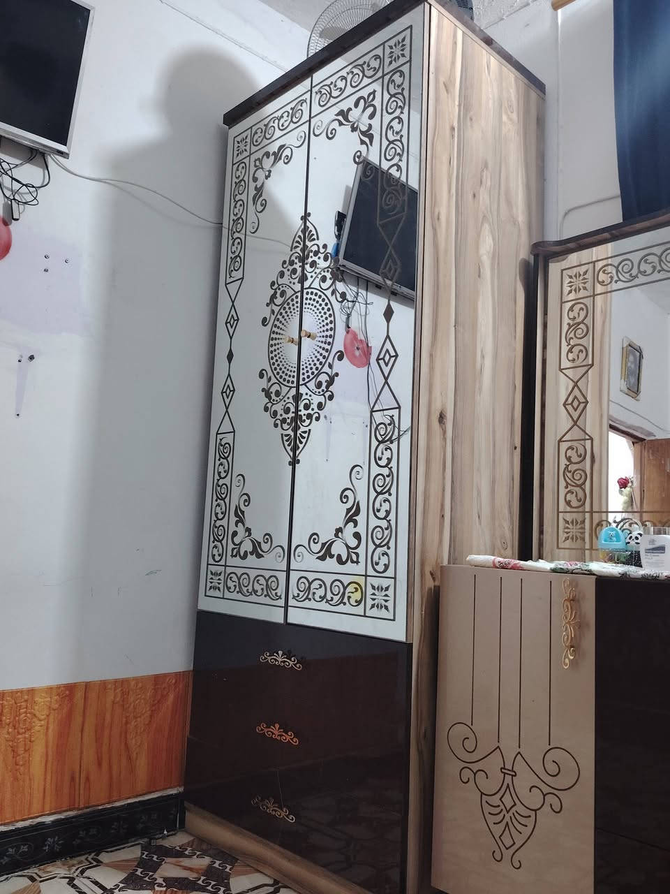 غرفة نوم نوع تركي قوي بعدهة جديدة سعرها 850قفل ***********
