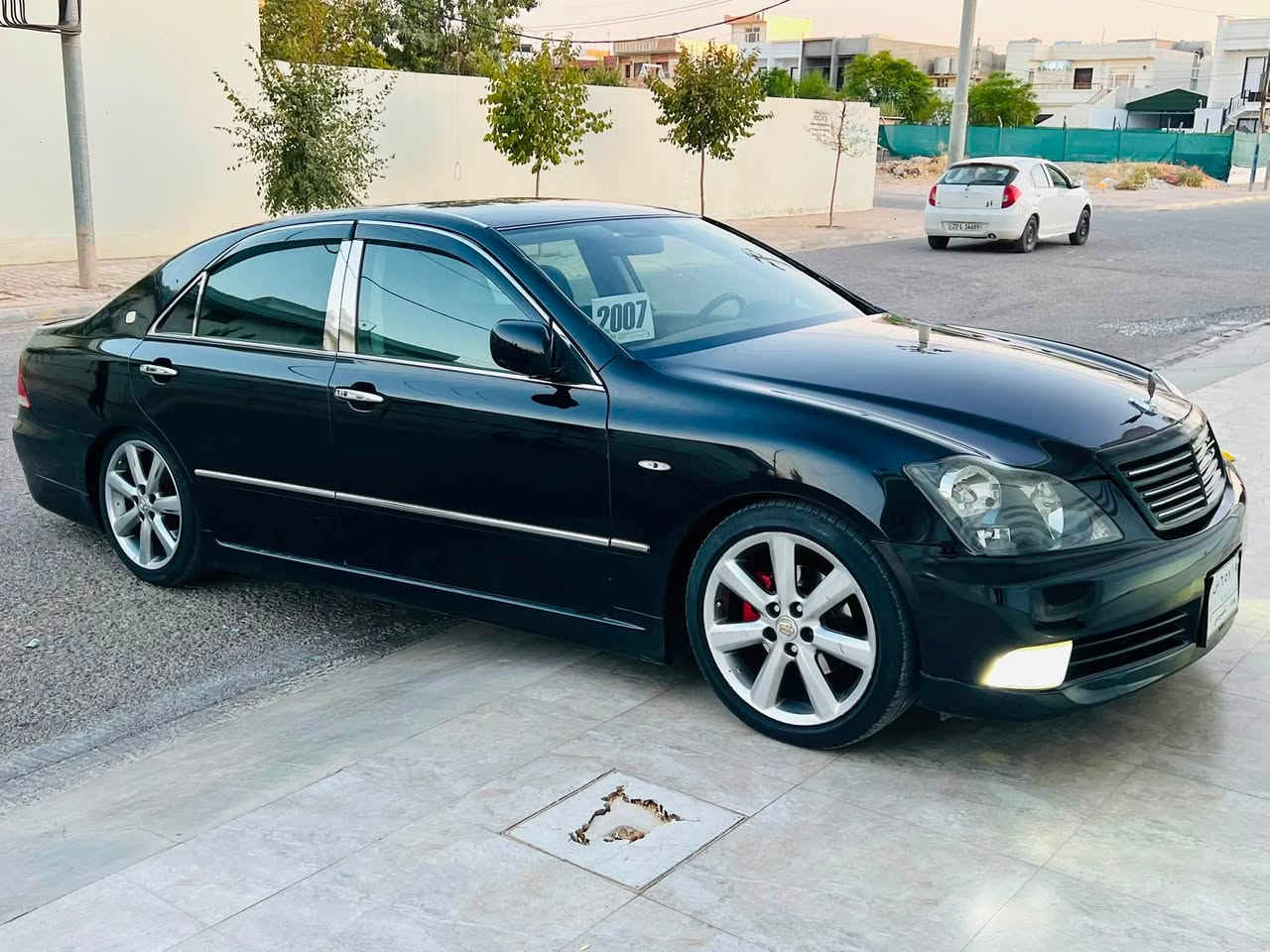 سه ره تا به ناوي خوا شاهينه مؤديل 2005 براوه براوه مه كينه بچوكي گير بچوك ئالتوني بازار بئ كؤد بئ كؤد خؤت كؤدي بؤ بكه و بيكه به ناوي خؤته وه سه ياره چالو گلايه ك ببره نمونه ي جواني ته قه و ره قه به شه رت ته بريد له سه ر سويچ ناو ره شي جلده هيته ر نيه له ره سمه كان جوانتر نه بو پاره ي رئ گاكه ت عايدي من نرخي قوفلي 50$گه لا شوين چه م چه مال ژماره ي موبايل *********** وه تسپاي له سه ره

