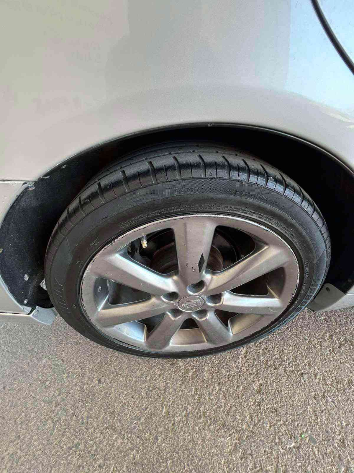 شاهانە مووس ٢٠٠٧ بەصمە ڕەساسی😍
کۆدی بەناوی خۆمەوەیە و باڕ کۆدی وەرنەگرتوە🥰

گێڕ و مەکینە گەورەی بێ دووکەڵ ١٨٢ ناو ڕەش ساج سور ئاوێنە ئیشارەت ویل دینگە شاشە و کامێرە و حاسە ٦سیدی خەزن تەبرید لەمس سوکان کارەبا کوشن کارەبا ئاوێنە کارەبا سوکان ڤۆلیۆم تایەی ١٨ تازە کامل مەسرەف کراوە برێکی بەستراوە 😍تەبریدی بەستراوە جامی پێش و دوای هەڵ گیراوە هەموو بەصمەکانی بەستراوە سپێر و ناو سنوق ئەشیاکانی تێدایە🥰

گێڕ و مەکینە و تەقەو ڕەقە و کارەبایات و دەعم لێدرا و سەقف حیزام و کەڤەر و شانصی بەشەرت😍

***********

***********

هەڵەبجەی شەهید 🥰

ئەدمین😍
