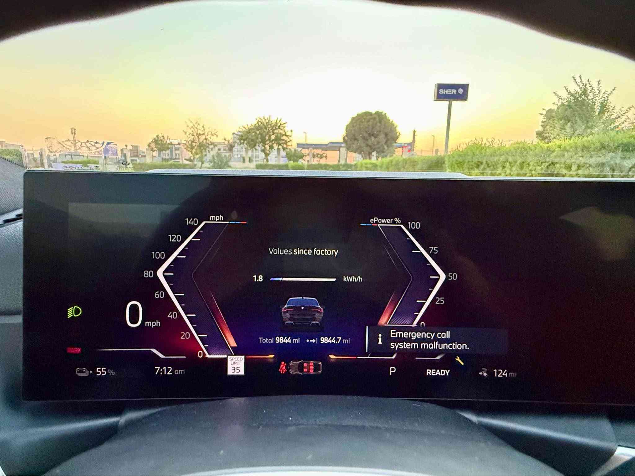 للبيع | BMW i4 eDrive35 كهربائية

 BMW i4 — فخامة ألمانية، أداء رياضي، وقيادة كهربائية مميزة.

BMW i4 eDrive35 
🔹 اللون: أسود
🔹 الممشى: 9 الف ميل
🔹 سنة الصنع:2024
🔹 المحرك: كهربائي بالكامل ⚡
🔹 القوة: 286 حصان
🔹 مدى قيادة يصل إلى 483 كم حسب معيار WLTP

⭐ المواصفات:

✔️ دفع خلفي
✔️ فتحه سقف
✔️ تصميم رياضي فاخر
✔️ تسارع قوي وأداء مميز
✔️ شاشة داخلية عصرية
✔️ نظام ملاحة وترفيه متطور
✔️ والعديد من الإضافات الأخرى

🔧 حالة السيارة:

✅ بدون صبغ 
✅ بدون أيرباك جميع الأيرباكات أصليه

🔑 رقم الشاصي:
WBY43AW03RFS63517

💰 السعر: 31000 $
‎💬 قابل للتفاوض بعد المعاينة

📍 الموقع: أربيل

📞 للاستفسار والتواصل: [***********]
واتساب / اتصال / فايبر أربيل, العراق
