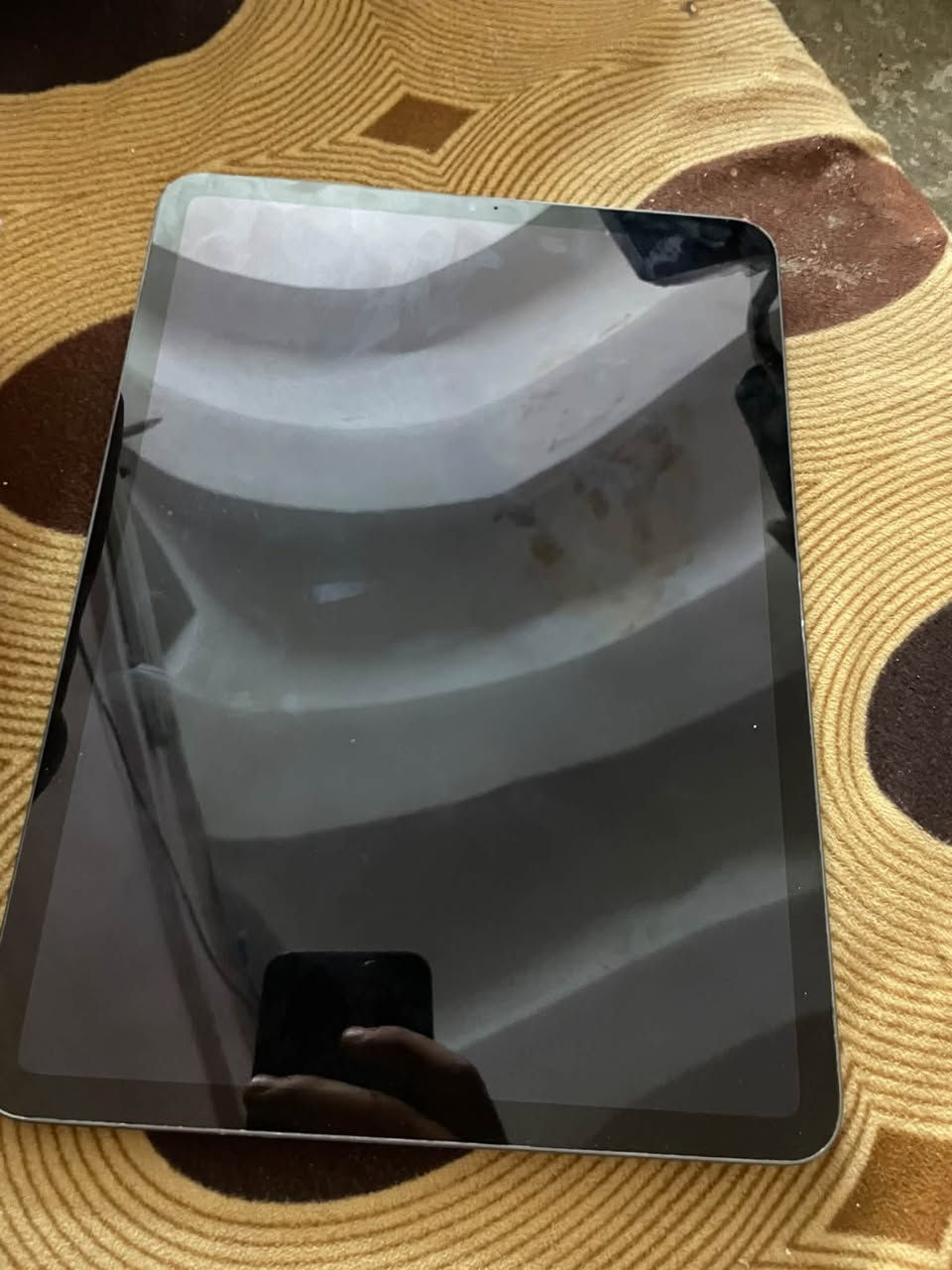 آيباد برو 11 • ١٢٨ جيجا • ١٢٠ فريم