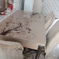 ميز طعام نضيف سعره ٧٥ المكان العبيدي ٠٧٧٠٧٨١٠١١٧