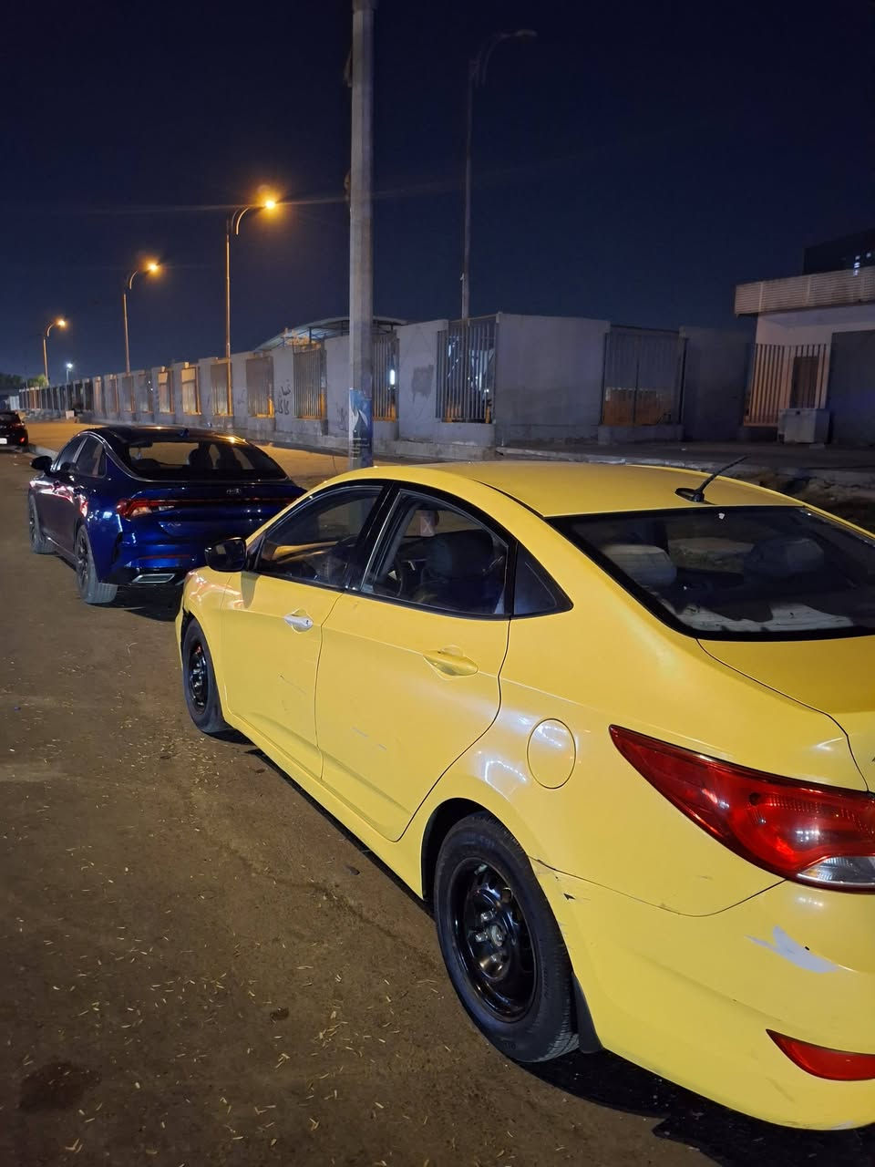 اكسنت ٢٠١٦ امريكي للبيع حصراً

مكينه ٤ سلندر ١٦٠٠ مبدليها جديد 
تخم تاير جديد 
السعر ٨٧ ورقه وبيها مجال للشراي 
رقم الهاتف ***********
