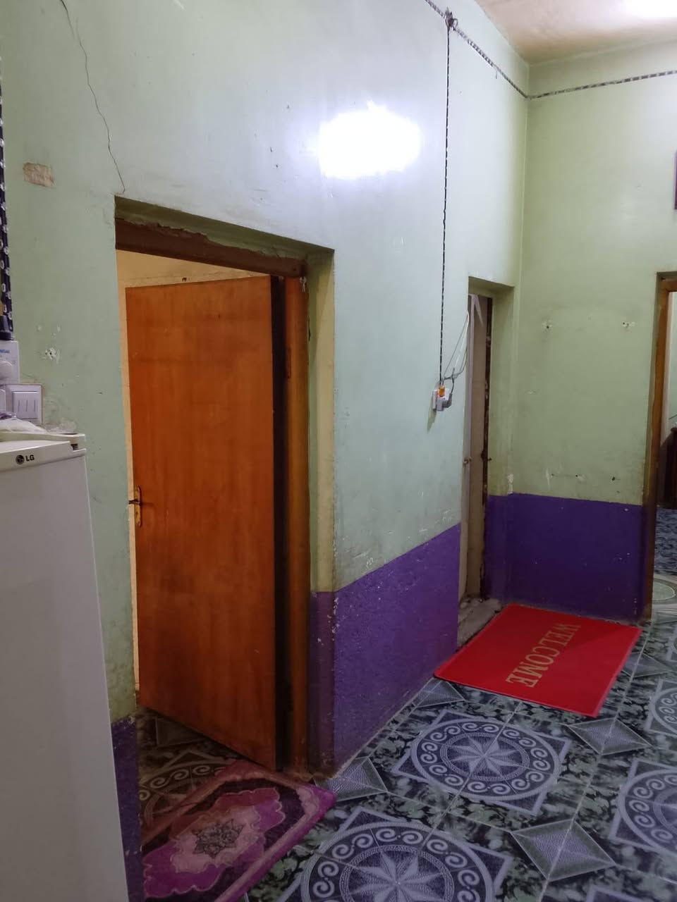 دار لبيع زراعي مساحته 200متر ركن غرفتين صالتين ديوانيه مطبخ ساحه حديقه ترك بيت ستاره كامل مرتب طابوك عكاده  كاع دبوس قريب  عل كراج قريب عل جسر صابئه شوارع عل خنيطله شوارع عل شط شوارع عل سوك خدمات فول ماء وكهرباء ومجاري ستفسار كثر ***********
