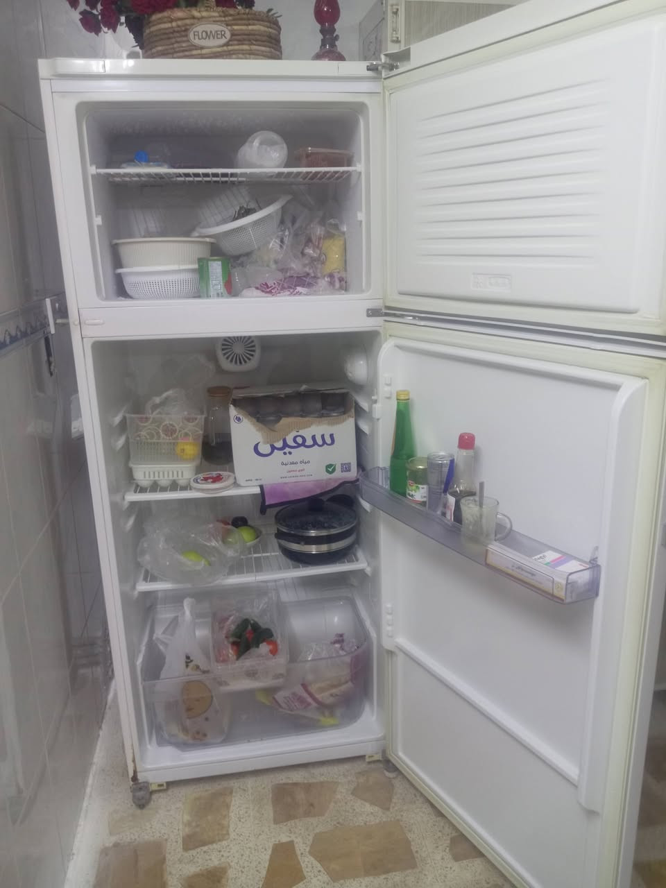 أغراض للبيع تواصل واتساب فقط مع ارسال صورة الغرض المطلوب ***********
