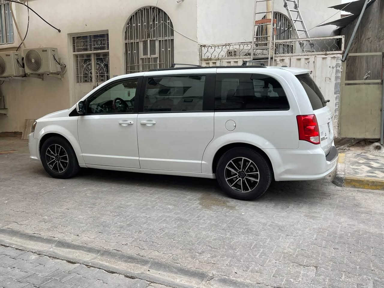 جراند كرفان GT • ٢٠١٩ • رقم بغداد