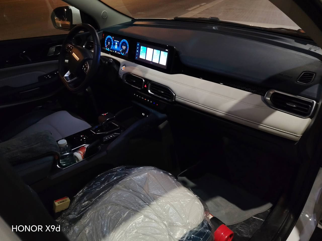 جيتور x50 موديل 26
ماشيه 2750

نظيفة الكشنات بجيسهن ما عليها اي ملاحظات نفس ما طلعت من الوكالة

دفتر الوكالة موجود

رقم بصرة باسمي

السعر 22 و 800
***********

البصرة - القبلة

نص مكتوب في الصور:
- HONOR X9d