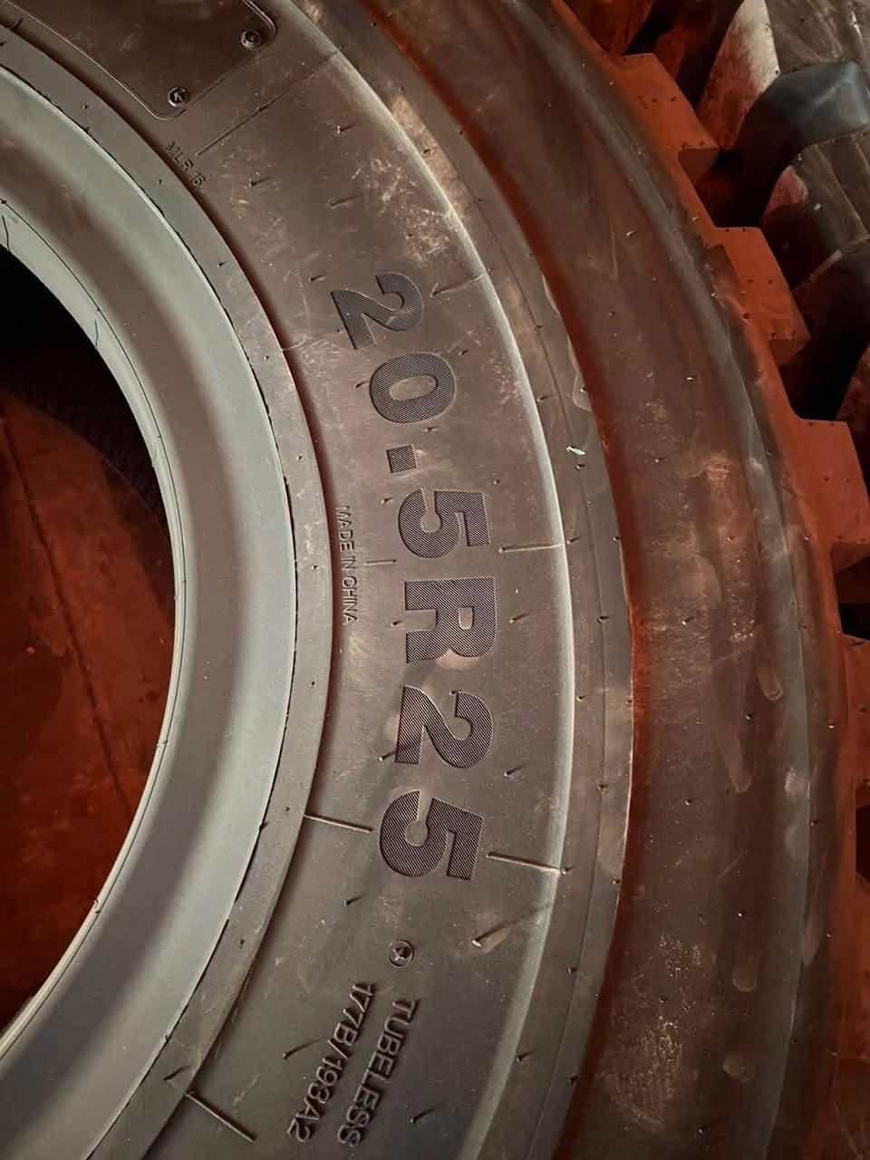 20.5R25 • جوبلس • تينالي صيني