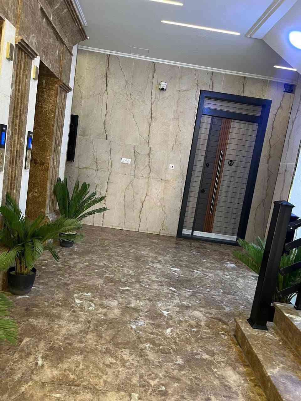 🏢 شقق مؤثثة للإيجار – بغداد / الكرادة داخل

📍 الموقع: إطلالة أبو نؤاس
🏠 يتوفر 6 شقق مؤثثة
🛏️ كل شقة تتكون من:
• غرفتين نوم
• صالة
• مطبخ
• خدمات متكاملة

✨ مميزات البناية:
🛗 مصاعد عدد 2
🛡️ سكيورتي وحماية
🚗 بارك سيارات خاص بالبناية
💡 متكاملة الخدمات

📞 للاستفسار والحجز: ***********
