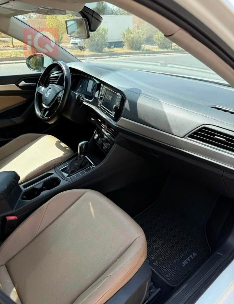 السلام عليكم
Volkswagen Jetta SE full 2019

موصفات SE فول 

‎کلین تایتل 

شاشه و كاميرا

پانۆڕاما 

‎ناو زەرد

کوشن هیتر

پشت و پیشی و تەنیشتی رادار

‎ڤالیۆم 

دژه خليسك ECO

بەسمە دبل گیر

Auto hold

لایت و بەگلایت لید  زینون 

گیر و مەکینەی بەشەرتە

سەیارەکە ١١٠هەزار ميل رۆیشتووە

١٦٠ ورقة مەجالێکی کەم

شوین : هەولێر

***********

 موصفات se فول

كلين تايتل

ماشي ١١٠ الف

محرك و گير بشرط

مكان أربيل

١٦٠ ورقة مەجال
