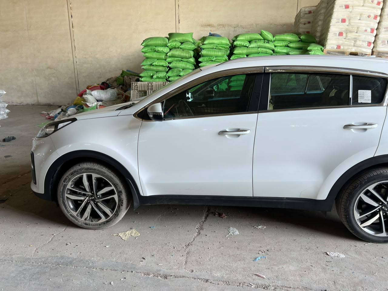 سبورتج 2021خليجي  مكينه 2000 دوش مكفوله السياره من الصبغ والفتح والتبديل ماشيه (61) الف حقيقي شرط الفحص مواصفات مري شفط جام اوتو تحكمات جهتين نظام ايكو نظام سبورت السياره كلش نظيفه مكينه كير حدادية كفاله رقم بغدادالدولي السعرخاص او الاتصال ‏‪***********‬‏

