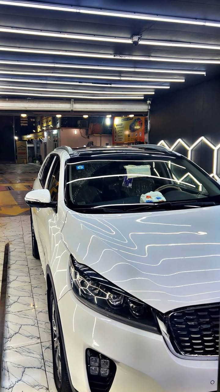 🇰🇼 كويتي – فول مواصفات
✨ المواصفات: • 5 كاميرات 📷
• كامرة أفقية
• بانوراما ☀️
• تحكم جهتين
• حساسات جميع الاتجاهات
• دفع رباعي 4×4 فور ويل
• ويل كب 5 قطع
• جلد جميع الكشنات
• كراسي أمامية كهربائية
• تدفئة وتبريد للكراسي الأمامية ❄️🔥
• رقم بغداد تحويل ثاني يوم 
• تايرات جديدة حتى السبير 🛞
🔧 الحالة: المحرك والحدادية على وضع الشركة
السيارة بيها فقط بارد قليل بلباب الايسر الخلفي، والباقي كفالة عامة.
📍 العنوان: كربلاء – 
📞 للاستفسار والتواصل: ***********
🔥 سيارة فول مواصفات وبحالة ممتازة، جاهزة للاستخدام 🔥
