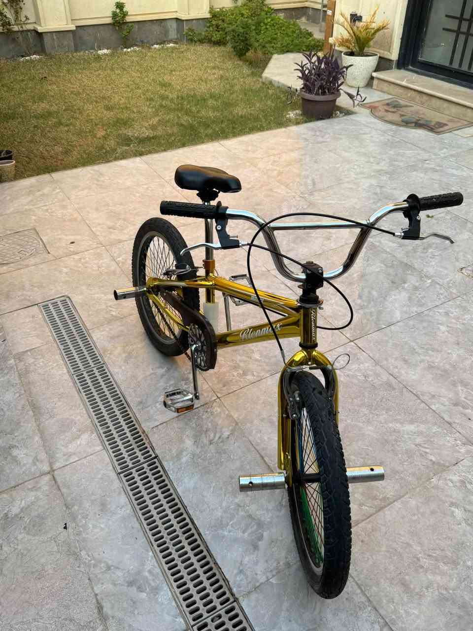 بايسكل Bmx حجم 20
بايسكل Bmx حجم 20 بعده جديد اشتريته وتركته ما محتاجه السعر 120 وبي مجال زين للشراي شكد ما يريد عنواني تكريت القادسيه شارع جليل القصاب للتواصل خاص او على الرقم ***********@إشارة
