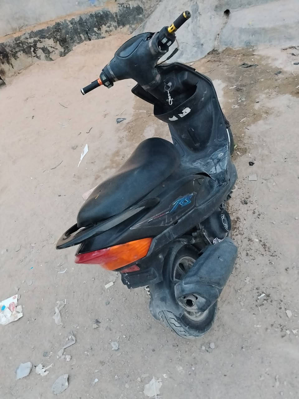 للبيع دراجه ماكس عدلة ياباني السعر 275دراجه حلوة بوشة 55شلعة معدل تخبل نقصها باتري وكتف كهربائيات هندر واحد مكاني كربلاء حي الغدير يم الصورة للتصال *********** متواجد واتساب كذالك
