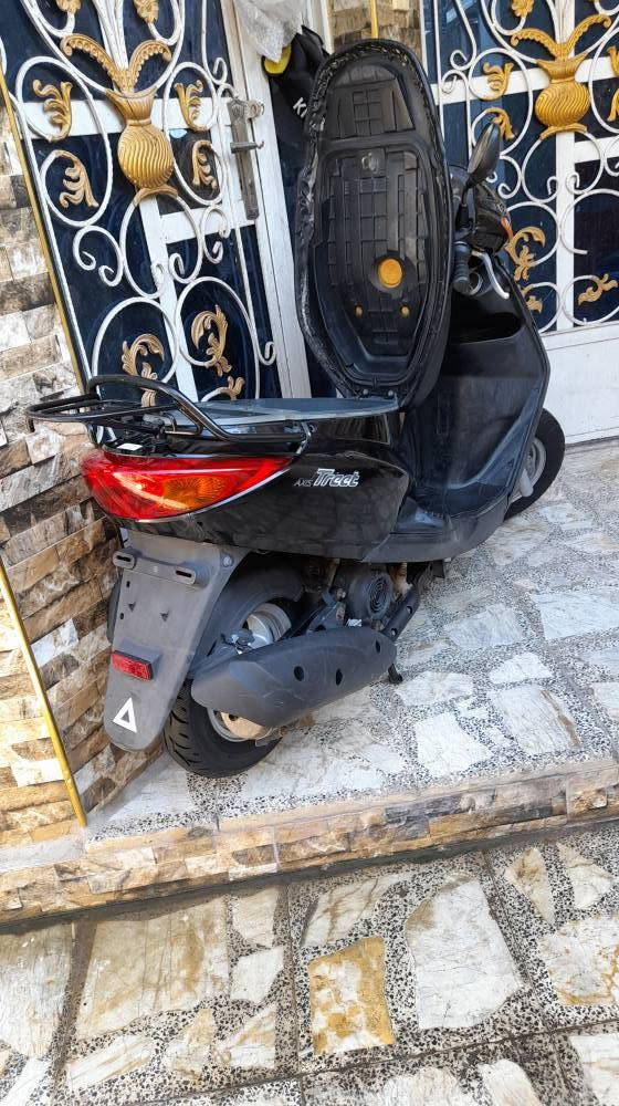 اكزز للبيع تريت ياباني نظيفة جدا 
للبيع، مكفولة كفالة عامة من كل شيء 
محرك بلادي وخرسة واكفلها من اي 
ضرر ودخان وصوت وخلل بالمكينة 
كلهة مظبوطة امانة الله وكلها شغالة 
على أيدي من الرمبة واستعمال شخصي 
،نوزل خطين ، ماشية ٢٩ 👍، استان 
كهربائي / أوراقهة موجودة وبأسمي 
تايرات جدد درجة أولى دهن 
امزول بانزين محسن مداريها 
رقمي للتواصل ***********
وبه واتس آب 📞السعر مليون و١٥٠
وبها مجال لليشتري، العنوان بغداد 
الكاظمية ، وحياكم الله 🤝 بغداد, العراق
