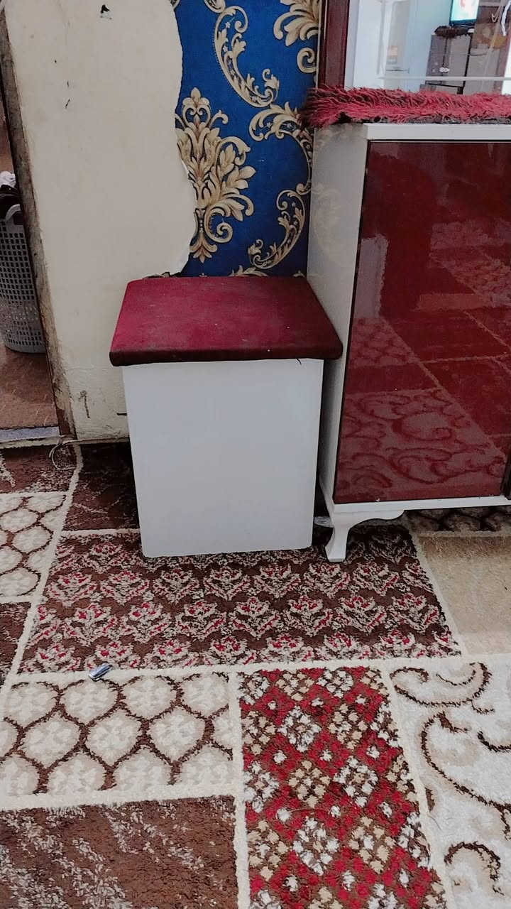 غرف البيع كلش نضيفه سعره 600   مكان اللطيفيه ***********
