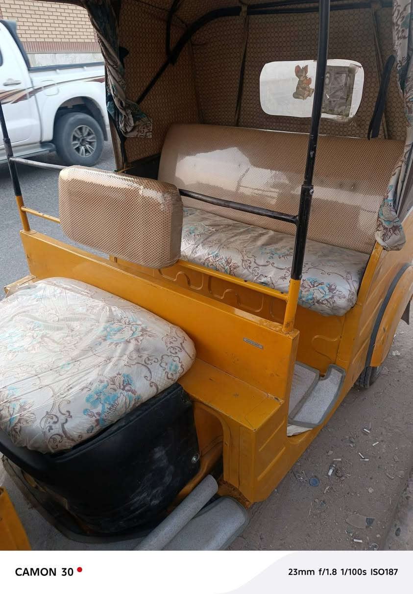 السلام وعليكم تكتك موديل 18 سعر 5ملاين و800وبيهه مجال بسبب وعود الكاذبه ***********

نص مكتوب في الصور:
- CAMON 30 • 23mm f/1.8 1/67s ISO169
- CAMON 30  23mm f/1.8 1/67s ISO95
- CAMON 30 23mm f/1.8 1/67s ISO79
- CAMON 30 23mm f/1.8 1/100s ISO187