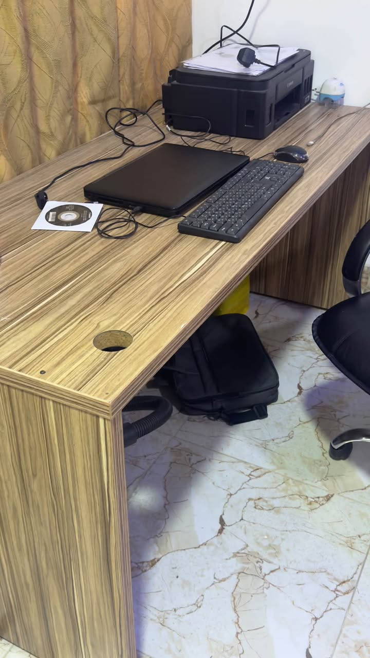 للبيع
مساحة ١٦٠ //. ٧٥
***********
