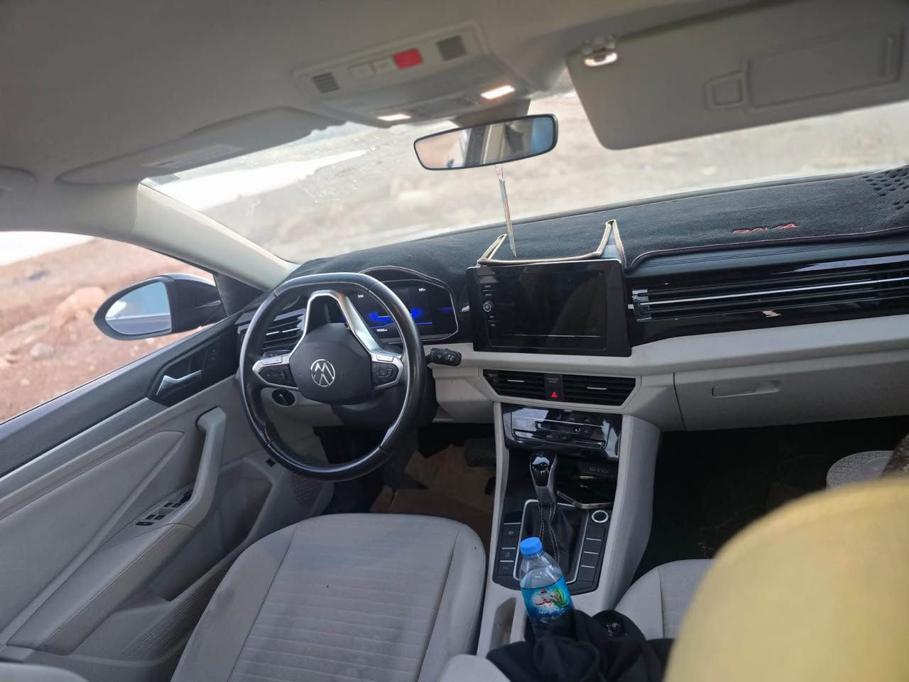 سلام علیکم 
Jetta 2025 s sport 
پێشو پشت کەپس
رادار رادێتە بەردی گزۆز بیلادی
18مایل رۆشتوە
شاشە گەورە
کوشن کارەبای
ویل کڕۆم
ناو زەرد
قوفلی ١٣٨ وەرەقەیه
شوێن هەولێر 
*********** أربيل, العراق

