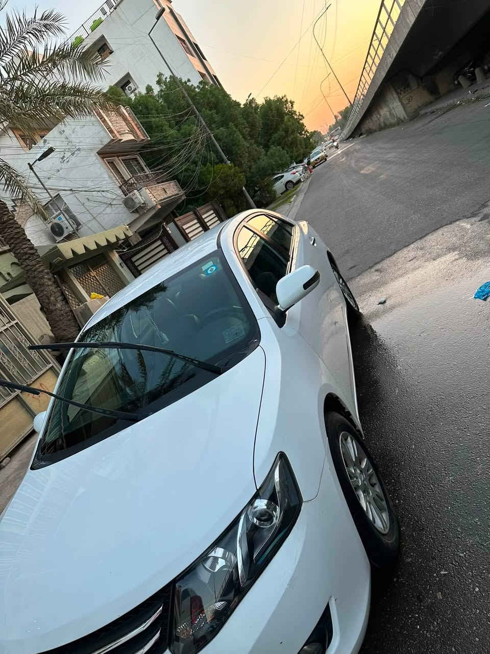 إسلام عليكم سايبة اريو ٢٠١٩ للبيع السيارة كير محرك مكفول علة وضع الشركة كشر نضيف السيارة خير من اللة علة وضع الشركة ماشية ٥٩ الف بيها رصعة بل باب 
الخلفي 
اصغيرة  سعر السيارة ٩٥ ورقة وبيها مجال 

مكان السيارة بغداد الصليخ 
*********** الاتصال علة الواتساب او علة الرقم
