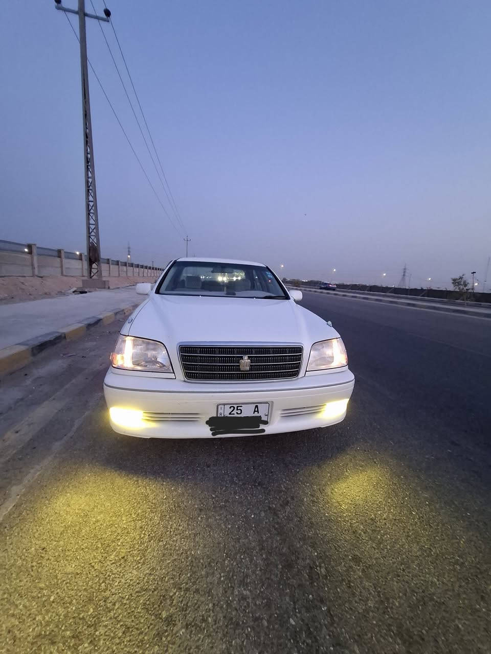 سلام عليكم ملكه للبيع موديل 2001 كفاله عامه من كص ونقل جثه واصواليات رقم كركوك نكليزي هزه جديده بسمي سياره مكانه نجف سعر ١٢٠ وبيه مجال للاستفسار خاص او اتصال ***********
