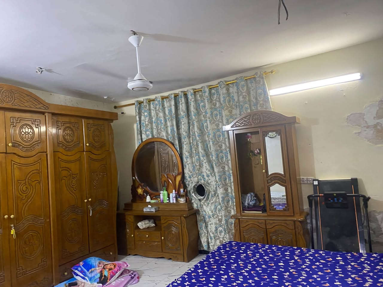 غرفه خشب إيطالي ب500 مكاني بغداد غزاليه رقم التواصل ***********

