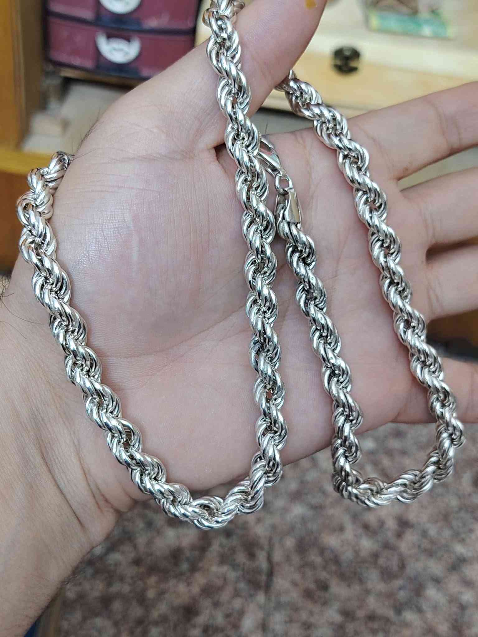 زناجيل فضه يطالي وزنه داخل صوره سعر غرام 3500بغداد مدينة الصدر توصيل لجميع المحافظات رقم وتساب ***********
