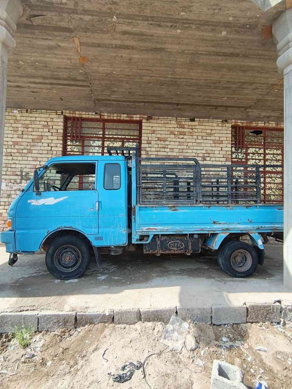 السلام عليكم للبيع كية بنكو موديل 96  السيارة نضيفة كشرها نضيف مابيها قطرة صبغ على الشركة السيارة دوشمتها جديدة أو سدر جديد تايرات الخلفيات جدد التفاصيل أكثر والسعر اتصل على الرقم ***********
