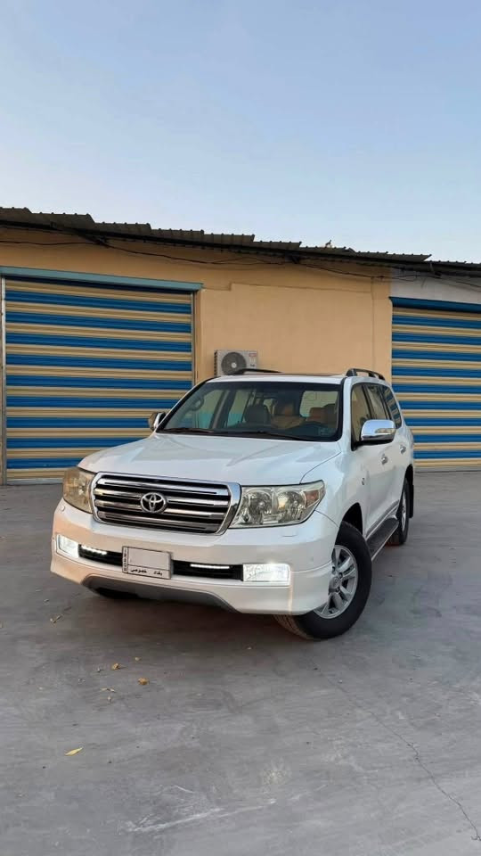 السلام عليكم
لاندكروز 2009 GX.R
‎فتحة 
‎بصمة 
‎بصمة ابواب
‎كروس سرعة 
4x4 
‎شاشة 
‎داخل مخمل مغلف جلد 
‎3 قطع تبريد 
‎حساسات امامي خلفي  
‎لايت زنون اصلي 
‎ ومواصفات الاندكروز المعروفة 
السيارة جاهزة وكفالة عدا الجاملغ الامامي كلير فقططط
السيارة ماشية 141  
مكان السيارة بغداد  
رقم الهاتف :***********
@إشارة
