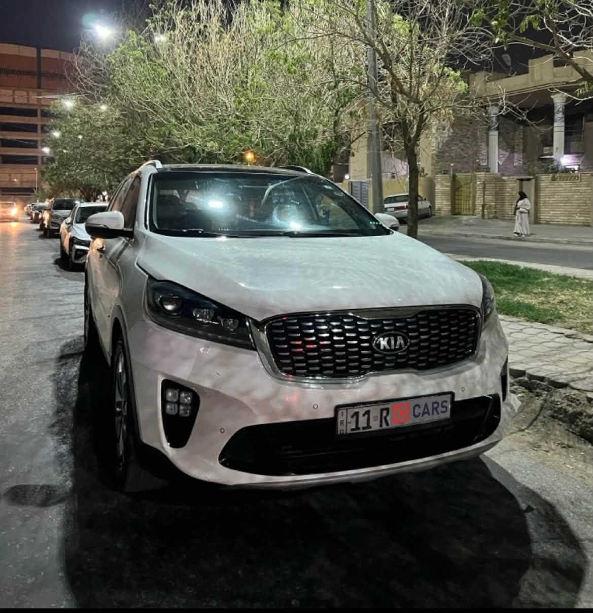 سورنتو موديل 2020 كويتي فول 
ماشيه 55كم قابل للزياده
كلين تايتل
6سلندر 
محرك 3.3 v6
كاميرا خلفيه 
حساسات خلفي ومامي 
بنوراما 
7راكب 
مكفوله كفاله عامه 
السعر على الخاص 
***********
