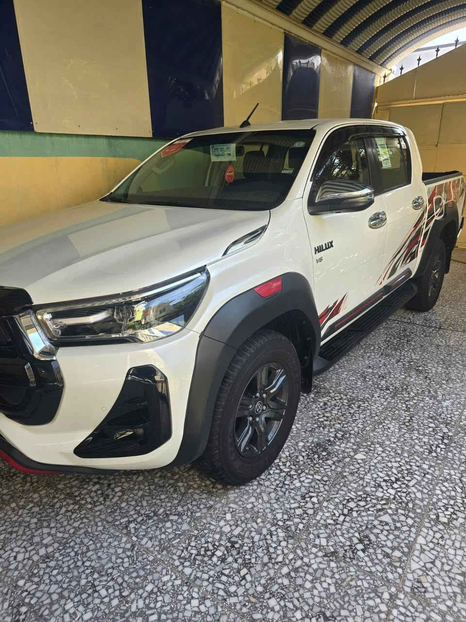 بيكم هايلوكس فورويل موديل 25 للسياره ماشيه 63الف كفاله عامه ما عدا شخط بالباب اللي وراء الصدر العنوان النجف الاشرف السعر 385 موبايل ***********
