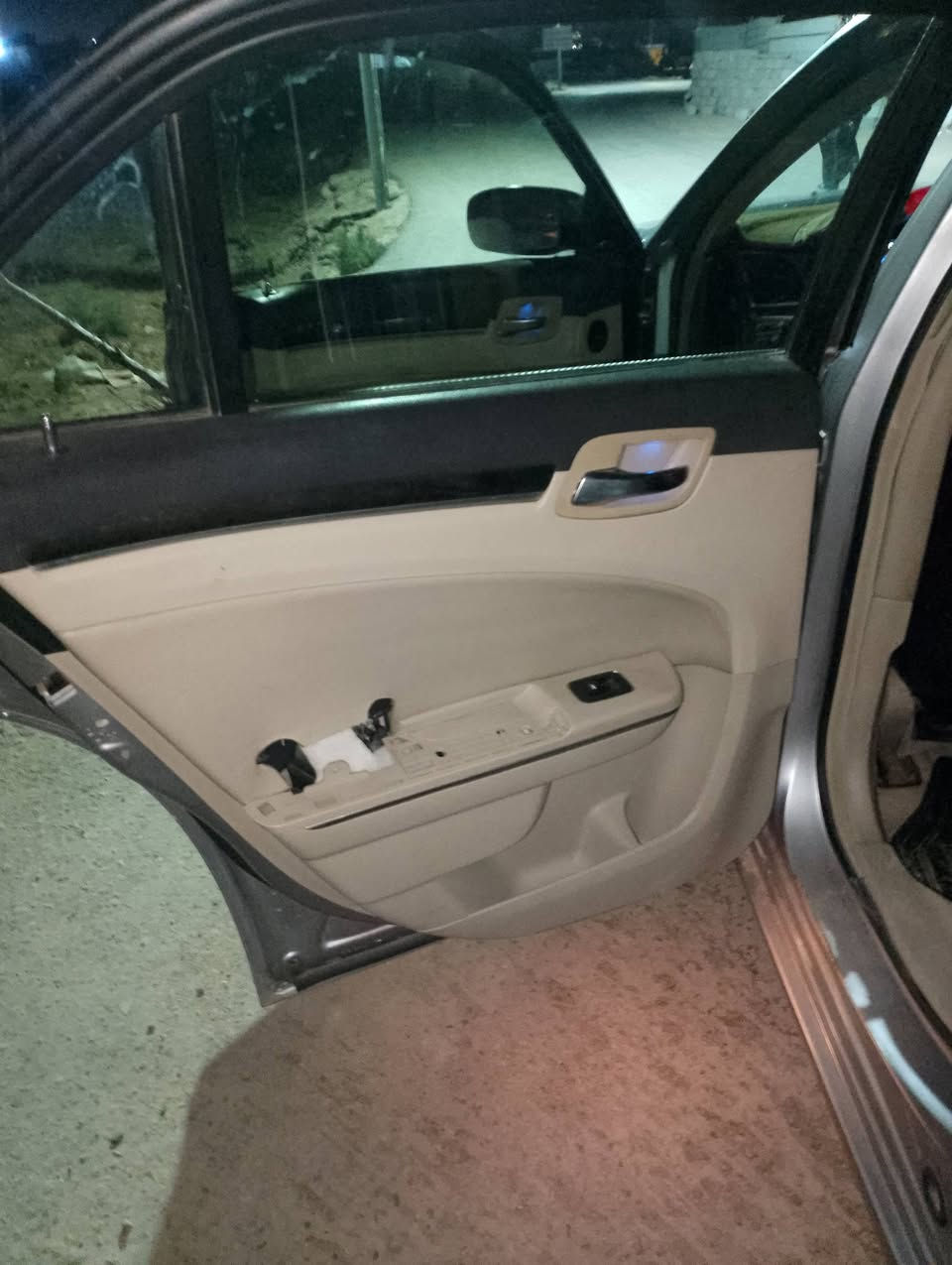 السلام وعليكم شباب اوباما مديل 14سياره نضيفه كصه جنطه أدوات متومه طبق أصل ع شاصي مكينه هيمي نقص بس تبريد سعر50وبيه مجال مكان البصره شط العرب ***********وتساب فقط
