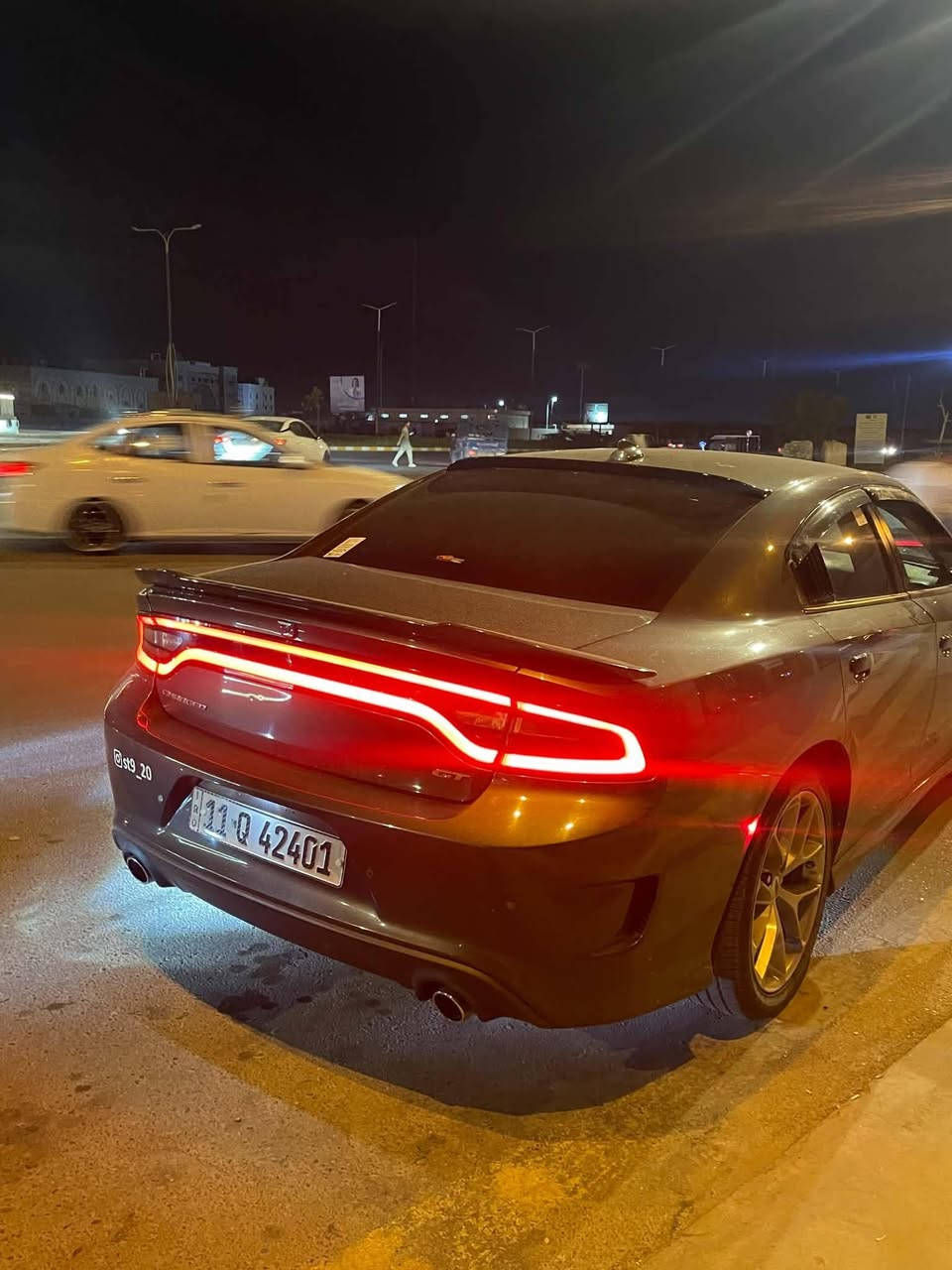 السلام عليكم 
جارجر جيتي اصل
جديده جدا جاهزه متصرف كلشي عليها 
موديل 22
للبيع فقط بدون مراوس 
ماشي 78ميل 
ضرر فقط البنيد
مواصفات الجيتي معروفه 
شفتات استيرن 
شاشه كبيره 
كار بلي
ويل اصلي ٢٠
سعر 223$
مكان السياره فلوجه
هاتف ***********

