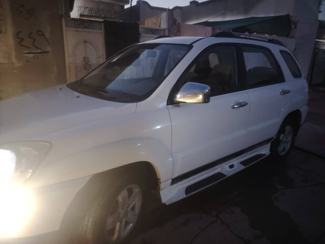 للبيع موديل 2009 سياره حلوه بلعافيه على الياخذهه 
مال بيت شرط التحويل بيهه طخه بجامرلق الخلفي شويه 
اوبيهه بلبنيت حك شبر اثر جلح مكان السيارة كركوك السعر 110 بيهه مجال غليل اخوان مكلف ينشر هاذه رقم صاحبه ***********
