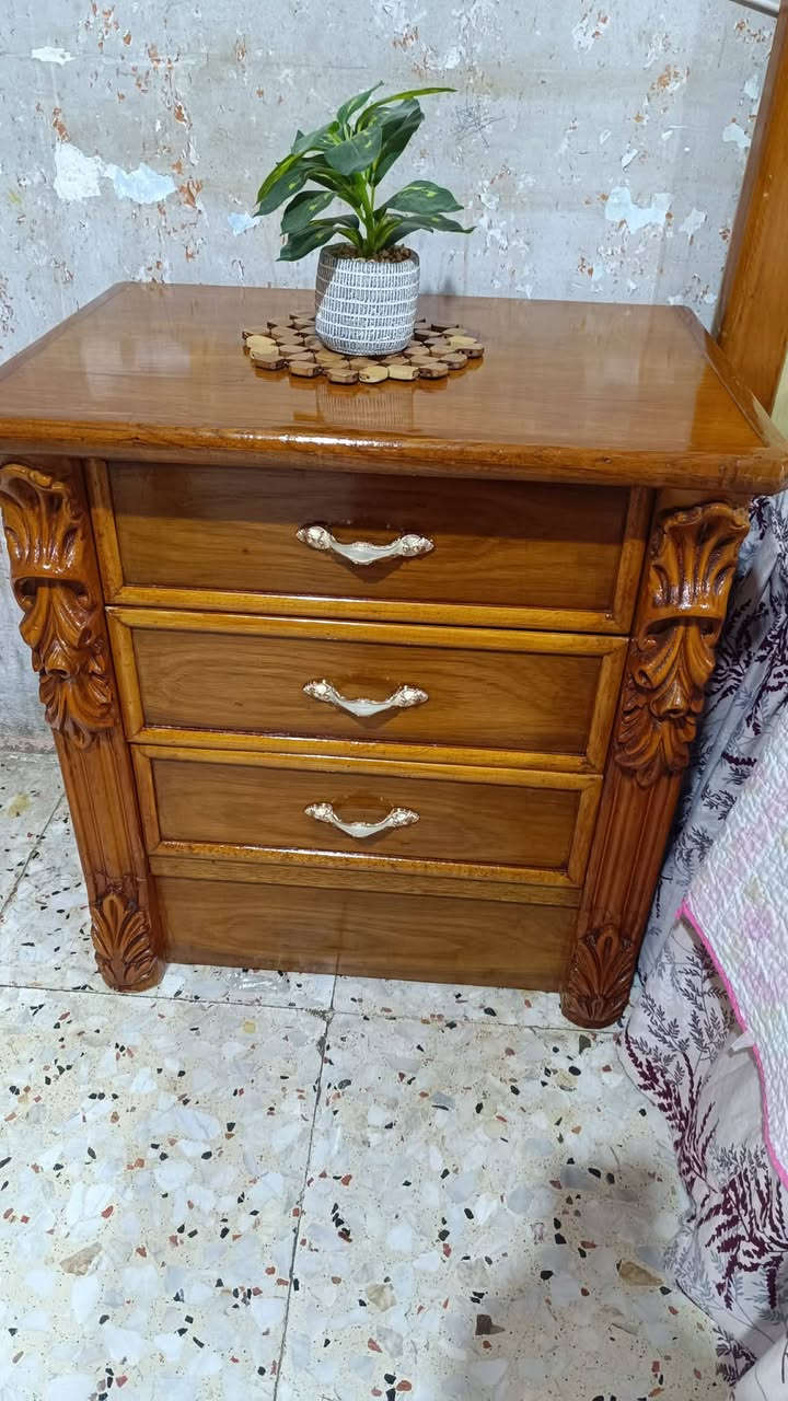 غرفه تسكام صاج داخل وخارج ام السته طابقين ظهر جرجوبه 5ملم داخل وخارج زان مصري موديل حديث الحقيقه احلى من الصور استعمال قليل ثكيله كلش مكاني محاويل للاتصال ع الرقم ***********
