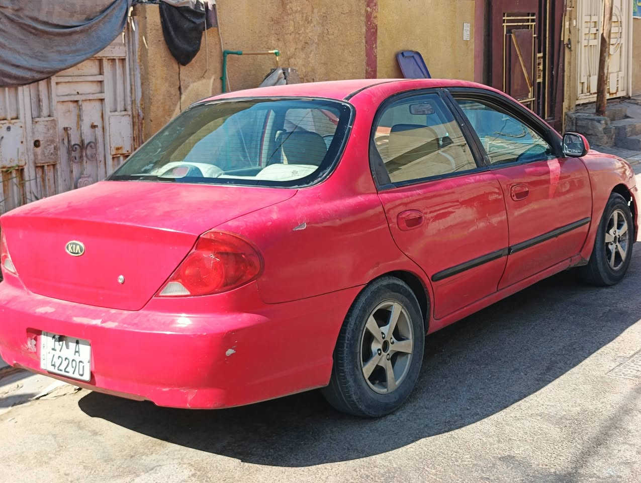 سلام عليكم كيه سبكتره موديل 2002 رقم كربلاء الجديد سياره مكينه كير جدد لاتنقيص ولا بخار بالضمان ترايه نضيف شلعه معدل كله جديد غرفته نضيفه كهربائياته نضيفه مابيه واير جطل التبريد فقط كمبريسر  سعر 40 وبيهه مجال العنوان كربلاء للاستفسار الاتصال ‏‪***********‬‏
