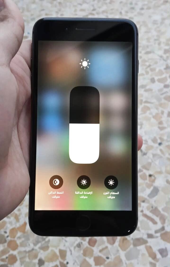 السلام عليكم 
ايفون ٨ بلس للبيع 
مامبدل بي شي
شاشة بلادي 
بطارية بلادي حجم
ذاكرة ٦٤ نموذج m شاشة ثلاث خيارات 
كلشي شغال بس الظهر مكسور
والقاعدة مال الشحن تتحرك 
السعر ١١٠ وبي مجال

للتواصل واتس اب فقط *********** او خاص

نص مكتوب في الصور:
- النسجام اللون
- متوقف
- الإضاءة الداكنة
- النمط الداكن