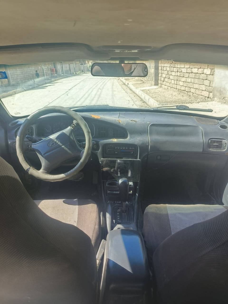 للبيع سوناته رقم نينوى سنويه ل2030 موديل 95 محرك 6V محرك كير شرط فول وتماتيك 4تايرات جدد طخم گدام وره فول شاشه 4 سماعات دمام سياره جاهزه من كلشي مكانها موصل جانب الايمن السعر 30 وبيها مجال مستعجل عل بيعتها غير متواجد فيس ولا واتساب فقط الاتصال على الارقام التاليه صاحب السياره *********** ***********
