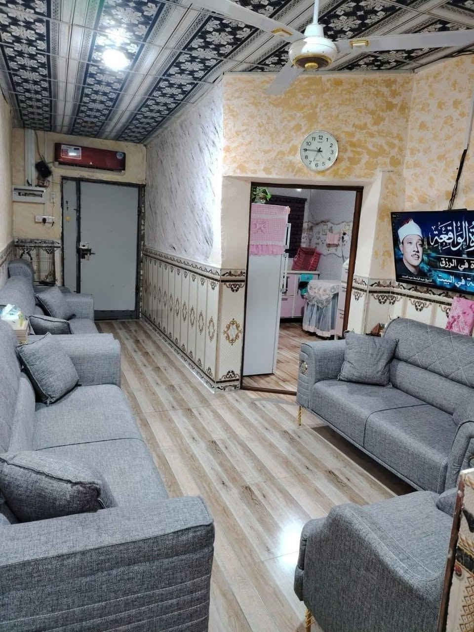 بصره قبله • حي المهندسين • غرفة وصالة