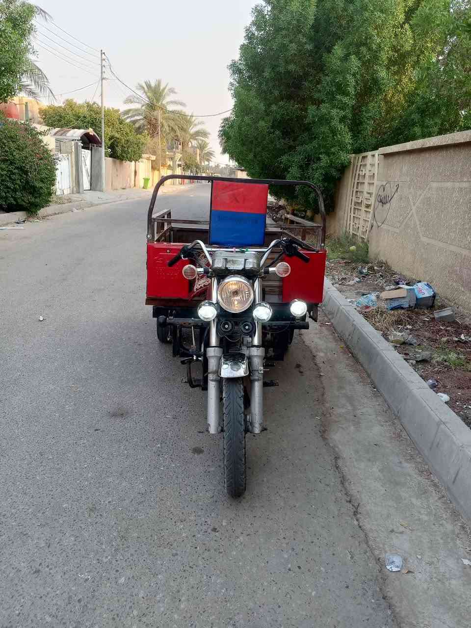 السلام عليكم ستوته للبيع موديل 2016 محرك 2025 ستوته مقفوله كفاله عامه اوراق اصولي باسمي سعر 1,100 وبيها مجال مكاني كربلاء طويريج‏‪***********‬‏
