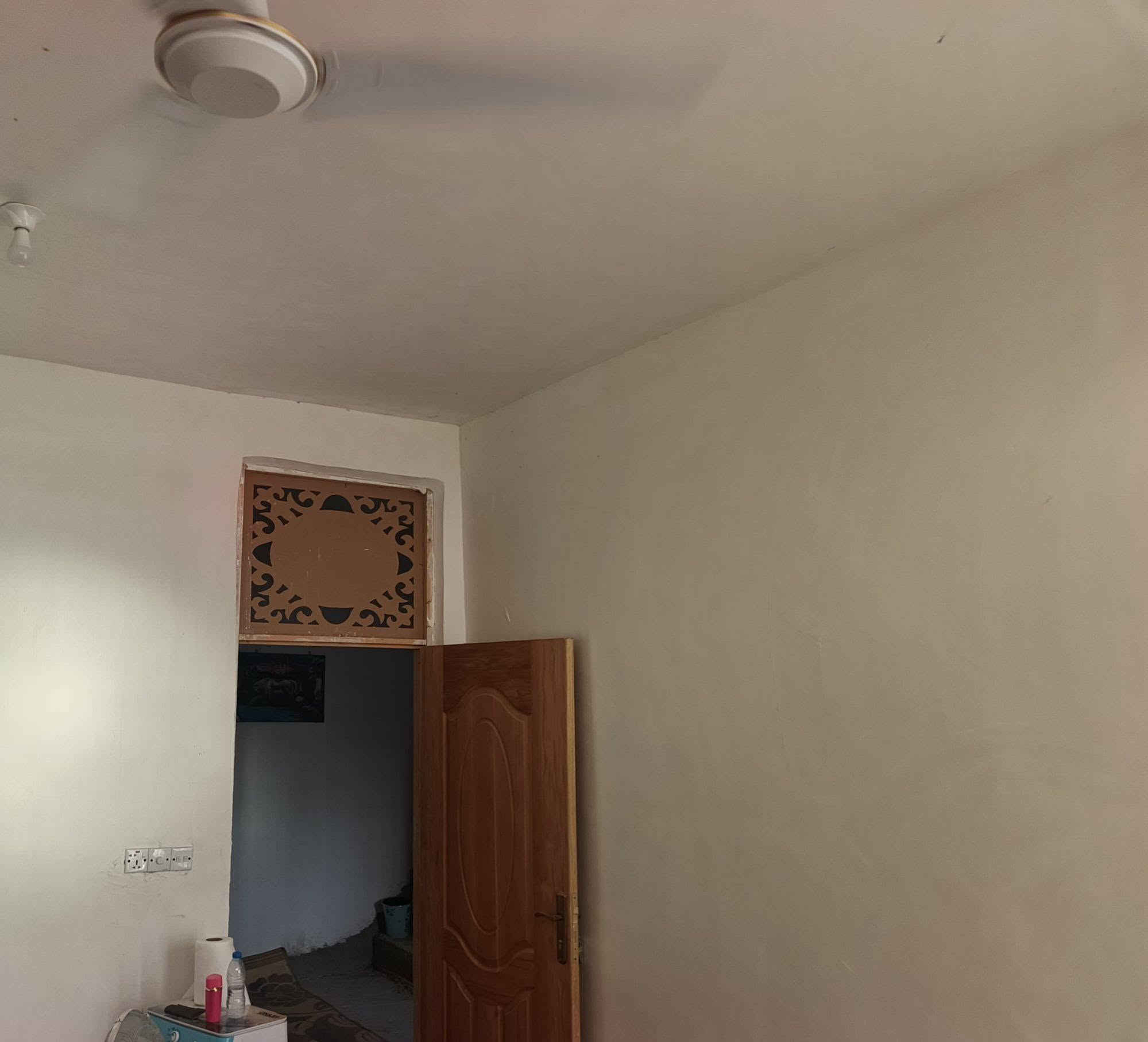🏡✨ دار للــــبــــيــــع + قــــطــــعــــة أرض ✨🏡
━━━━━━━━━━━━━━━━━━━━━━
📍 الــــمــــوقــــع: بابل – الــــوردية – داخــــل ســــيد مــــوســــى
📍 قــــرب دار الأســــتــــاذ حــــبــــيــــب الــــحــــلــــي

📐 مــــســــاحــــة الــــدار: 175 م²
📐 قــــطــــعــــة الأرض: 175 م²
📏 الــــواجــــهــــة: 12 مــــتــــر
📜 الــــســــنــــد: طــــابــــو زراعــــي – ســــنــــد 25

━━━━━━━━━━━━━━━━━━━━━━
🏠 مــــواصــــفــــات الــــدار:

🛏️ غــــرف نــــوم عــــدد (2)
🛋️ اســــتــــقــــبــــال
🛋️ هــــول + مــــطــــبــــخ
🚿 مــــجــــمــــوعــــة صــــحــــيــــة مــــعــــزولــــة
🧱 بــــنــــاء بــــلــــوك – ســــقــــف صــــب

━━━━━━━━━━━━━━━━━━━━━━
💰 الــــســــعــــر: 70 مــــلــــيــــون
🤝 قــــابــــل لــــلــــتــــفــــاوض

━━━━━━━━━━━━━━━━━━━━━━
📞 لــــلــــاســــتــــفــــســــار:
📱 *********** – حــــســــن الــــحــــســــنــــاوي
📱 ***********

🏢 مــــكــــتــــب عــــقــــارات أَبــــراج بــــابــــل
📍 بابل – حــــي الــــجــــزائــــر – مــــقــــابــــل الــــجــــســــر الــــدولــــي
📍 قــــرب مــــطــــعــــم الــــبــــســــتــــان
