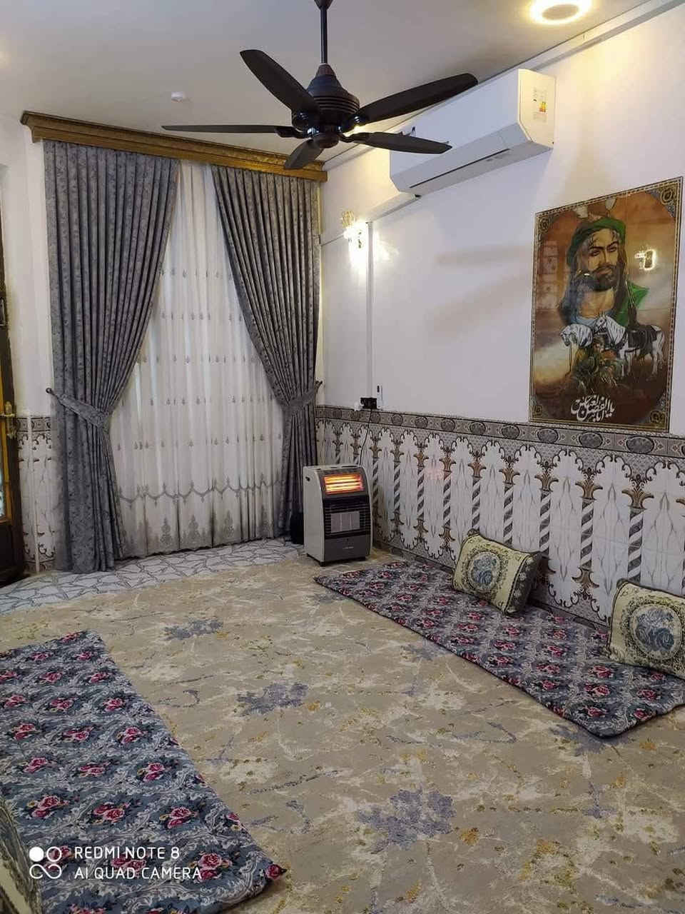 دار للبيع مساحه 100م
طابو زراعي سند 25
الطابق الأول استقبال صاله غرفه  مطبخ صحيات داخليه صحيات خارجيه الطابق الثاني غرفتين صاله للاستفسار  *********** الهاشميه ا 95 شارع 20قرب المنتزه البنفسجي

نص مكتوب في الصور:
- REDMI NOTE 8 AI QUAD CAMERA